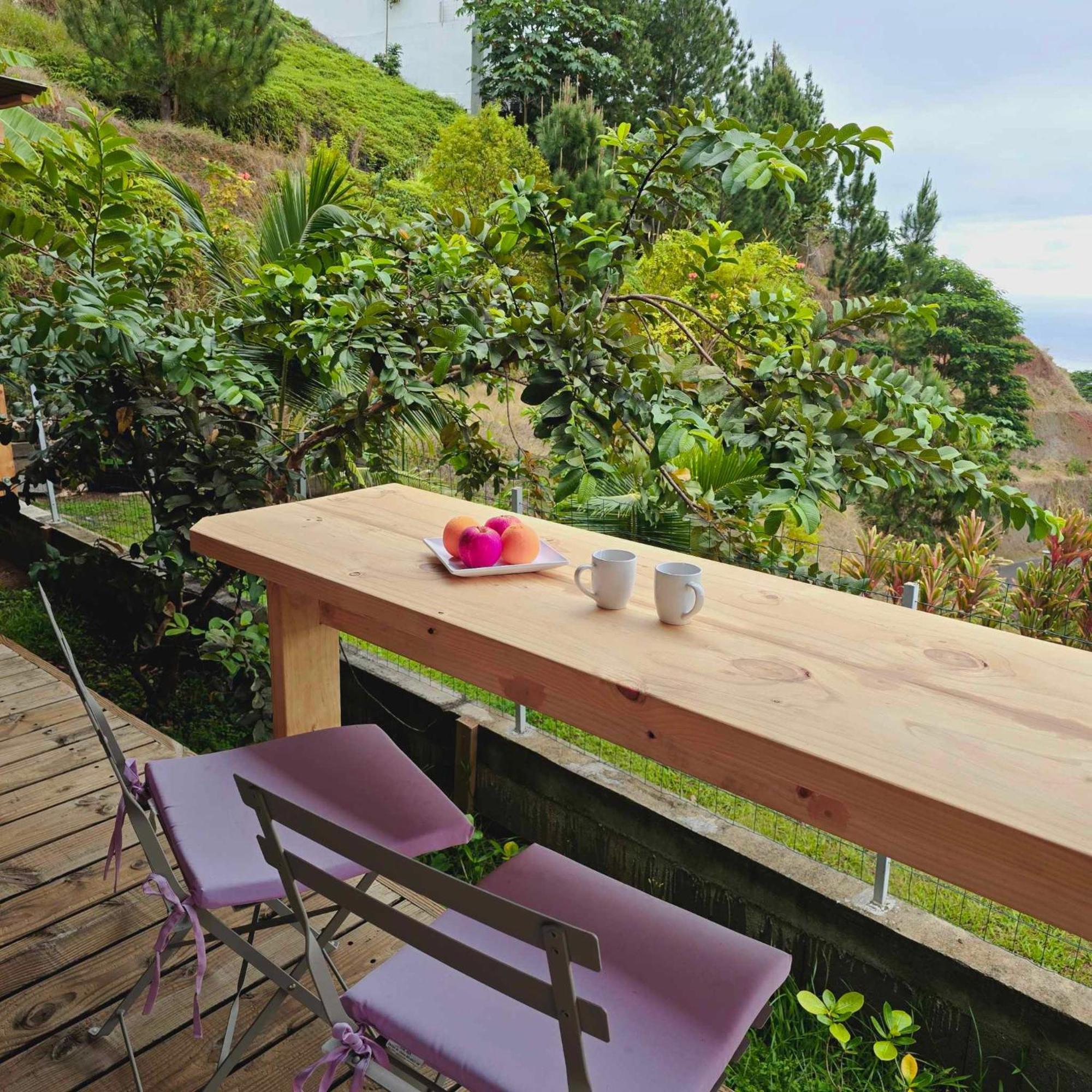 Fare Toahana, Accommodation With A Ocean View Faaa Екстериор снимка