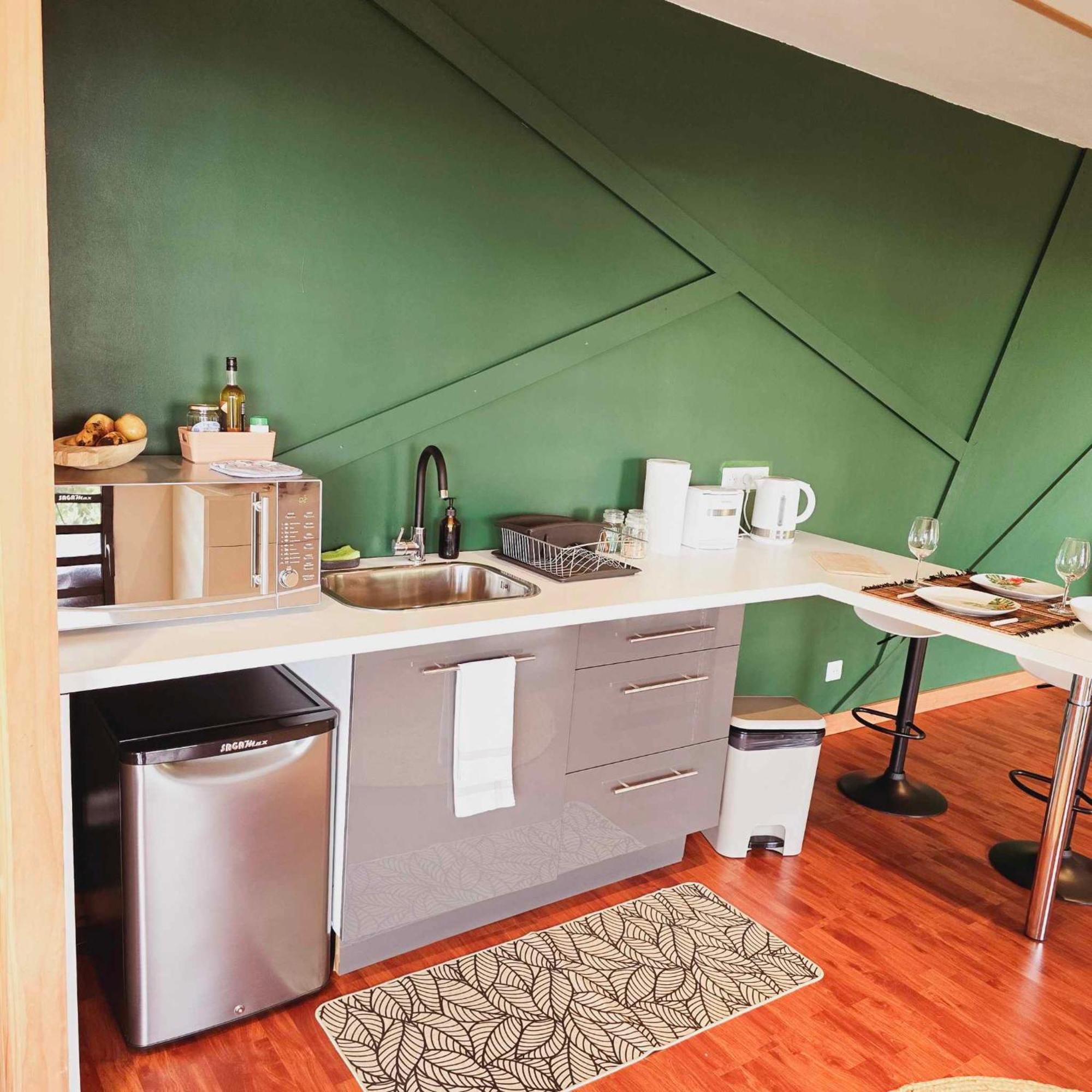Fare Toahana, Accommodation With A Ocean View Faaa Екстериор снимка